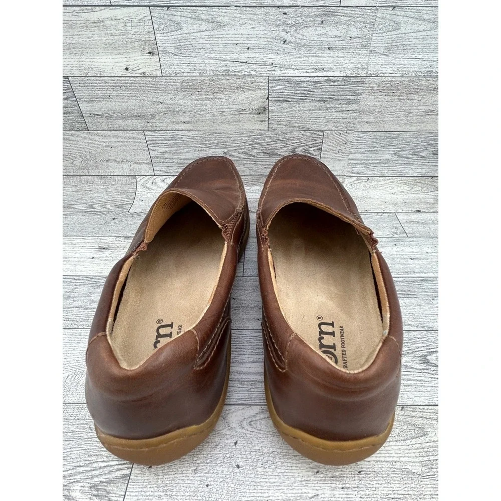 Born Men Brown Leather Moc Toe Slip On Loafers Shoes H44116 Size 9.5‎ M